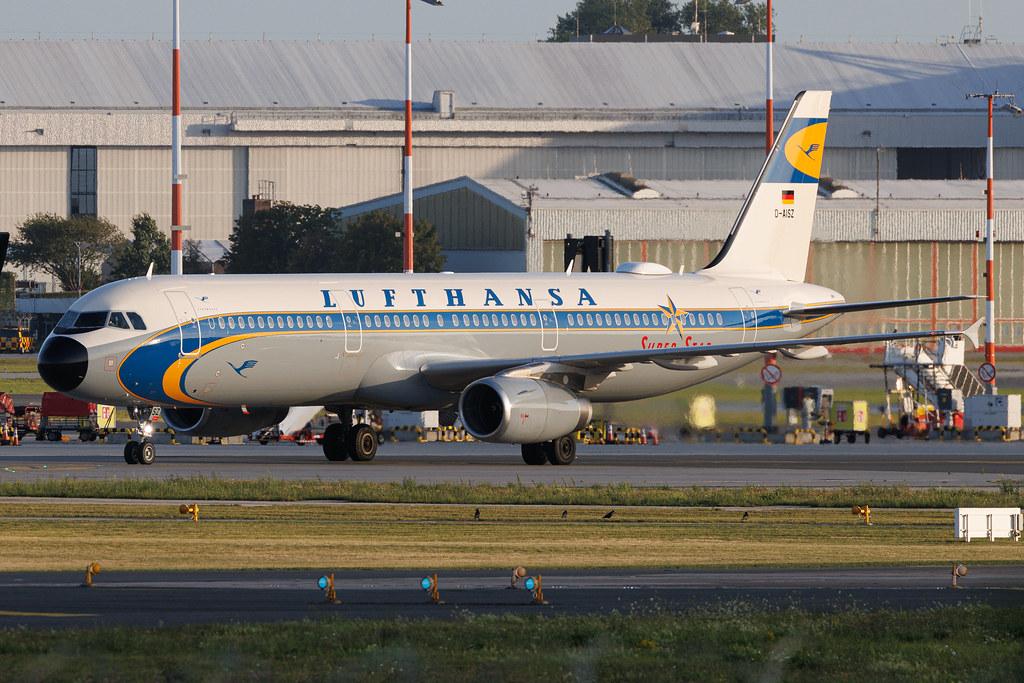 Hamburg Airport: Lufthansa (LH / DLH) | Livery: Superstar Heritage Livery | Airbus A321-231 A321 | D-AISZ | MSN 04085