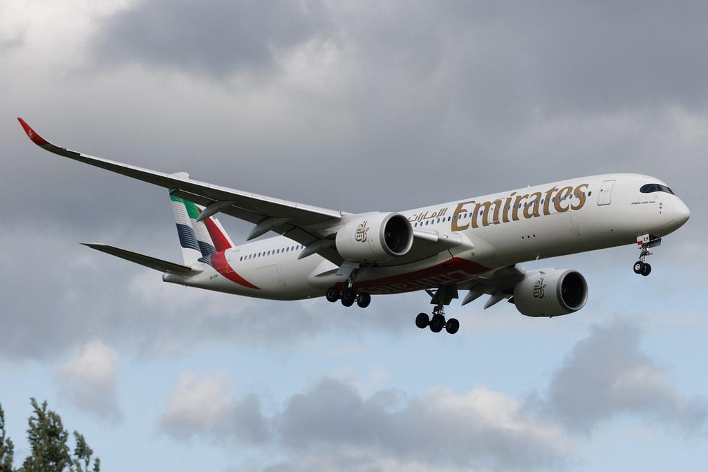 Hamburg Airport: Emirates (EK / UAE) | Airbus A350-941 A359 | A6-EXH | MSN 695