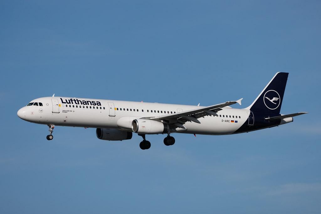 Hamburg Airport: Lufthansa (LH / DLH) | Airbus A321-131 A321 | D-AIRC | MSN 0473