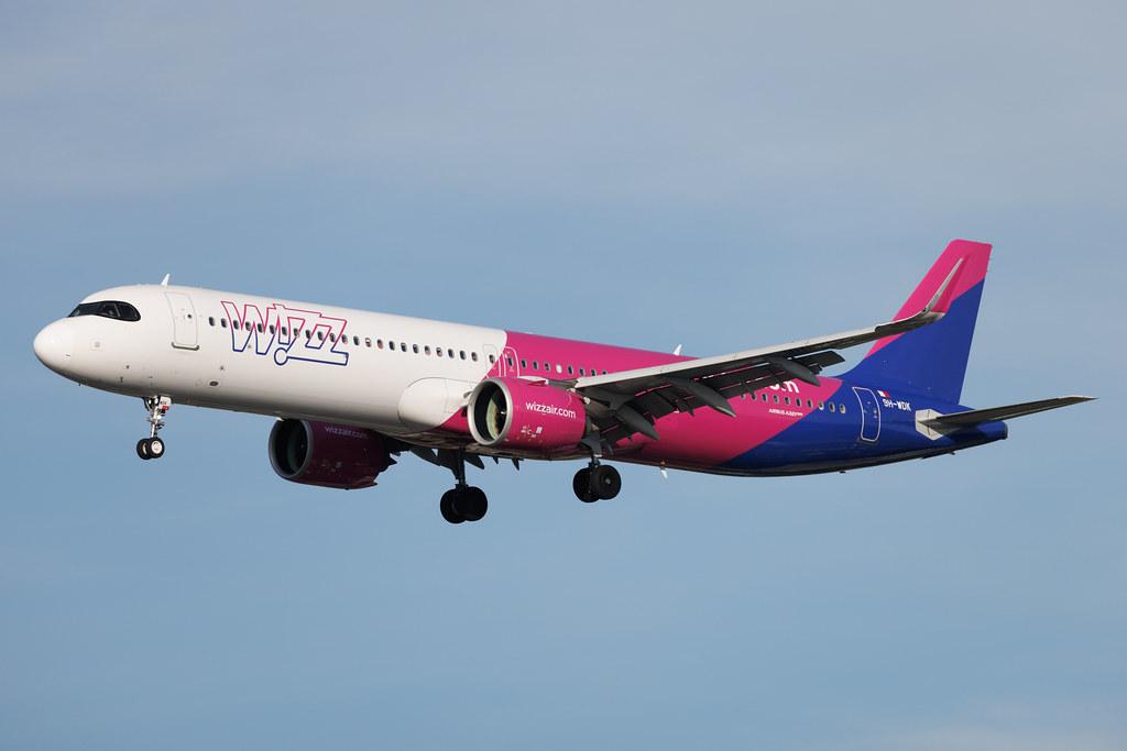 Hamburg Airport: Wizz Air (W6 / WZZ) | Operator: Wizz Air Malta | Airbus A321-271NX A21N | 9H-WDK | MSN 11266
