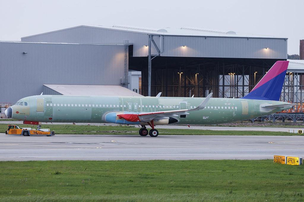 Hamburg Finkenwerder: Wizz Air (W6 / WZZ) | Airbus A321-271NX A21N | D-AZXQ | MSN 13574