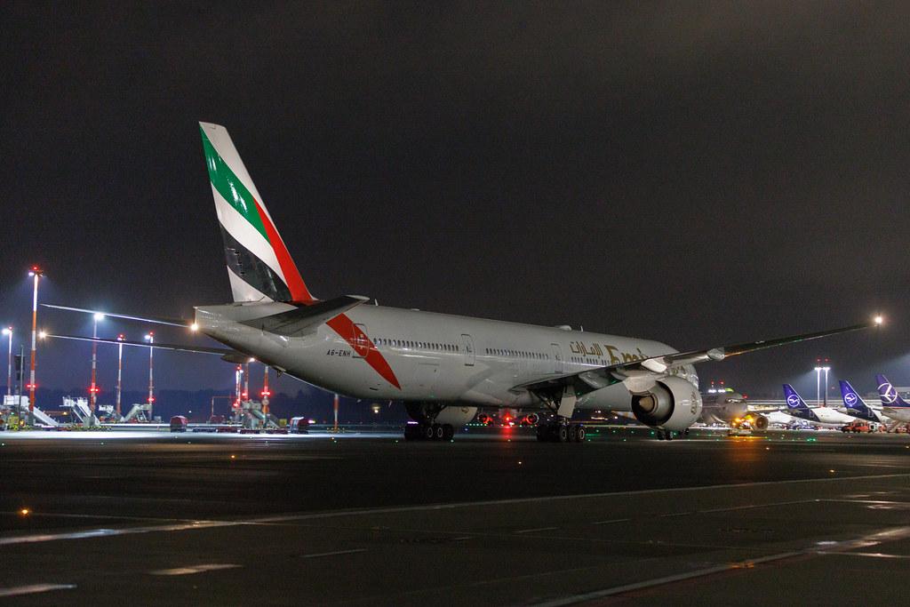 Hamburg Airport: Emirates (EK / UAE) | Boeing 777-31H(ER) B77W | A6-ENH | MSN 41086
