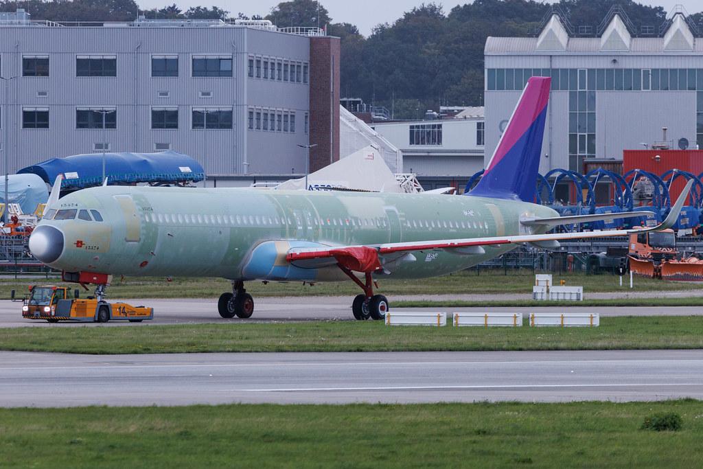 Hamburg Finkenwerder: Wizz Air (W6 / WZZ) | Airbus A321-271NX A21N | D-AZXQ | MSN 13574
