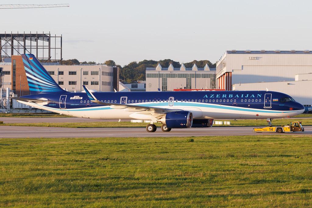 Hamburg Finkenwerder: AZAL Azerbaijan Airlines | Airbus A321-251NX A21N | D-AYAR | VP-BTN | MSN 13267