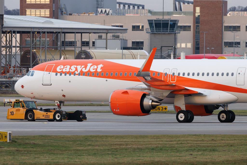 Hamburg Finkenwerder: easyJet (U2 / EZY) | Airbus A321-251NX A21N | D-AVXH | G-UZML | MSN 12916