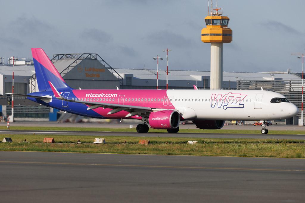 Hamburg Airport: Wizz Air (W6 / WZZ) | Operator: Wizz Air Malta | Airbus A321-271NX A21N | 9H-WDM | MSN 11273