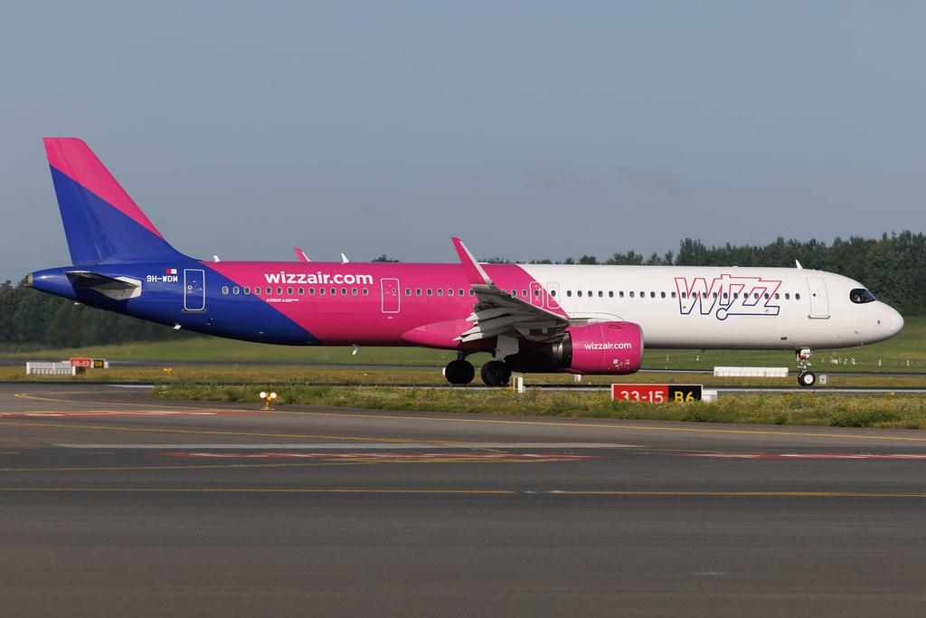Hamburg Airport: Wizz Air (W6 / WZZ) | Operator: Wizz Air Malta | Airbus A321-271NX A21N | 9H-WDM | MSN 11273