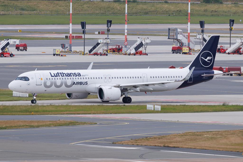 Hamburg Airport: Lufthansa (LH / DLH) | Livery: 600th Airbus Aircraft | Airbus A321-271NX A21N | D-AIEQ | MSN 11267
