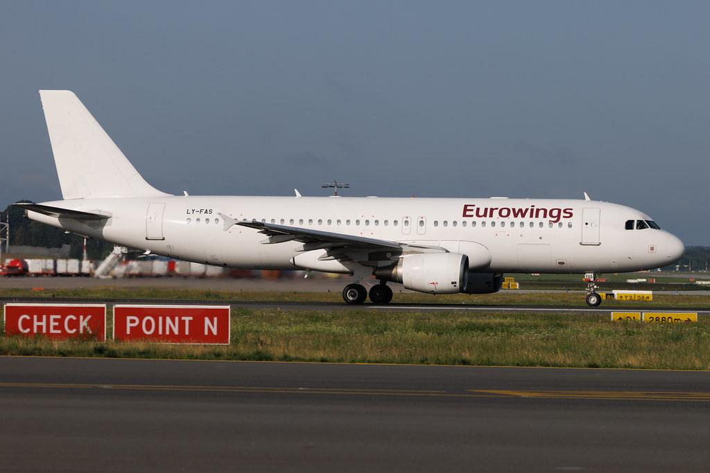 Hamburg Airport: Eurowings (EW / EWG) | Operator: GetJet Airlines | Airbus A320-214 A320 | LY-FAS | MSN 04273