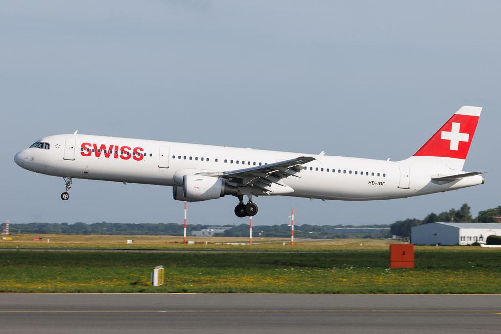 Hamburg Airport: Swiss (LX / SWR) | Airbus A321-111 A321 | HB-IOF | MSN 0541