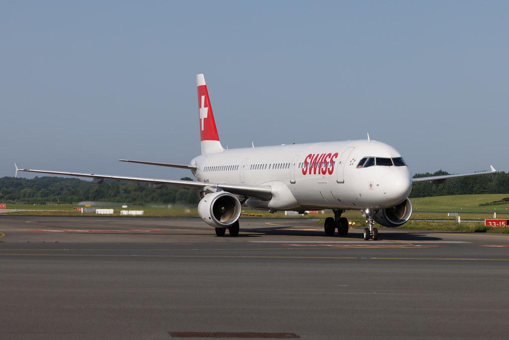 Hamburg Airport: Swiss (LX / SWR) | Airbus A321-111 A321 | HB-IOF | MSN 0541