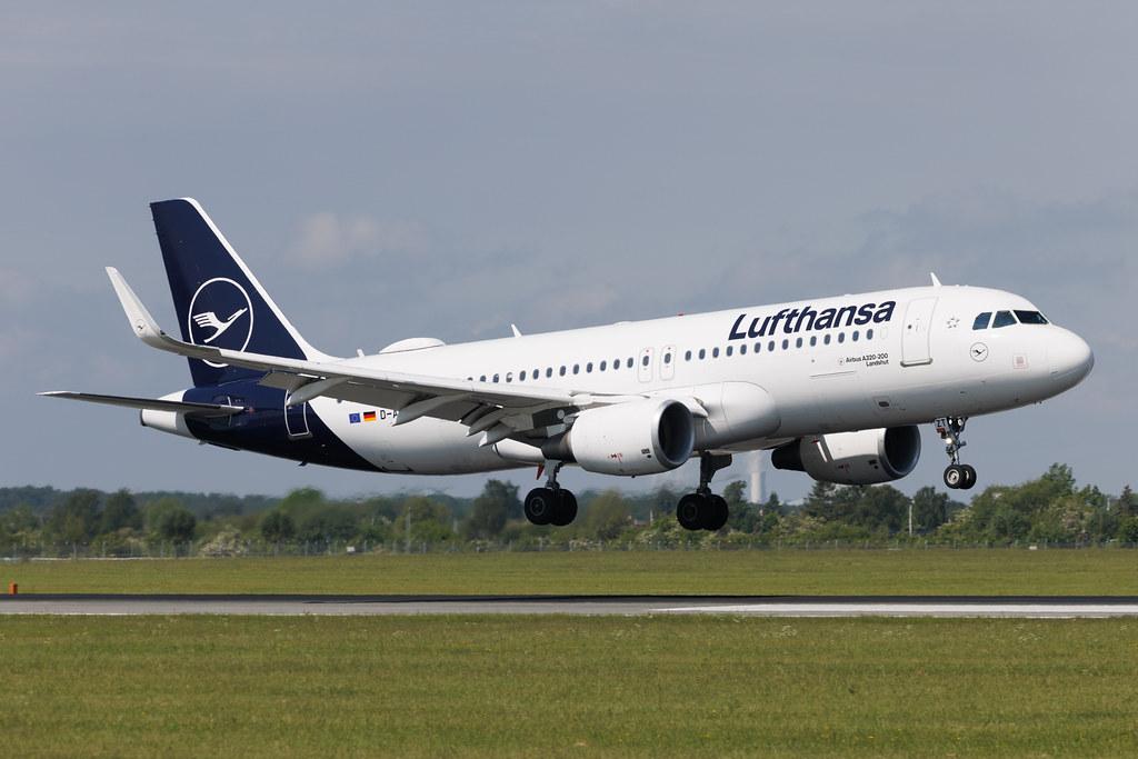 Copenhagen Airport: Lufthansa (LH / DLH) | Airbus A320-214 A320 | D-AIZT | MSN 05601