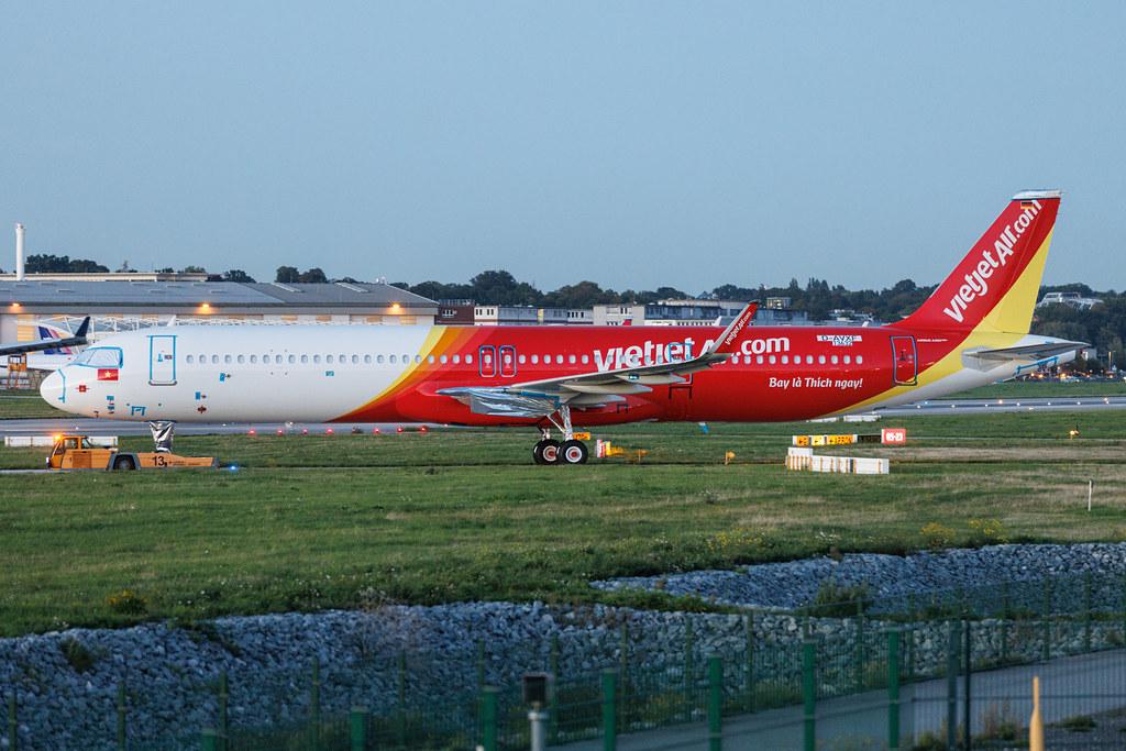 Hamburg Finkenwerder: VietJetAir (VJ / VJC) | Airbus A321-271NX A21N | D-AVXF | VN-A209 | MSN 13632