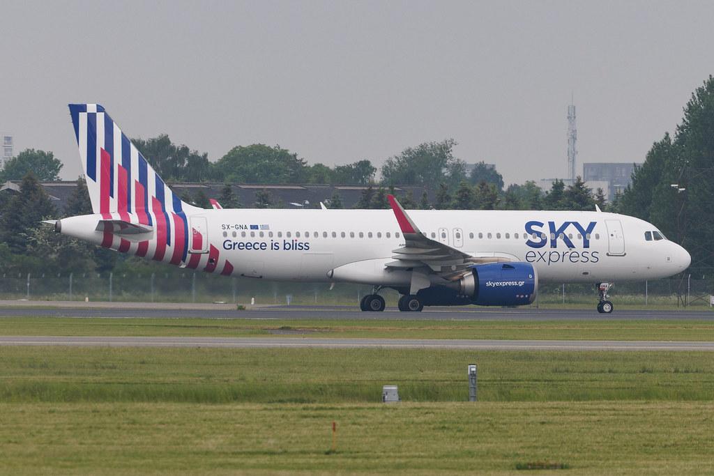 Copenhagen Airport: Sky Express (GQ / SEH) | Airbus A320-251N A20N | SX-GNA | MSN 09516