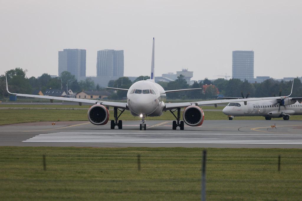Copenhagen Airport: SAS (SK / SAS) | Airbus A320-251N A20N | SE-ROO | MSN 08869