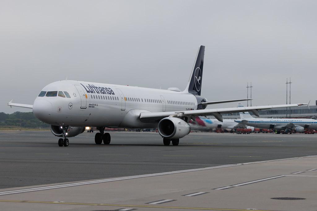 Hamburg Airport: Lufthansa (LH / DLH) | Airbus A321-231 A321 | D-AIDW | MSN 6415
