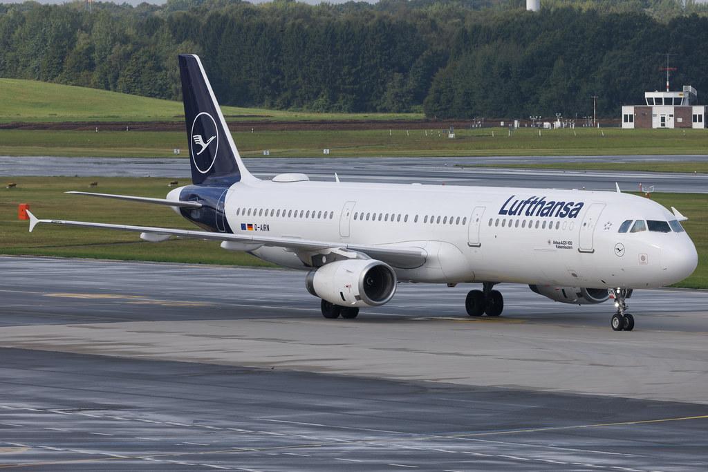 Hamburg Airport: Lufthansa (LH / DLH) | Airbus A321-131 A321 | D-AIRN | MSN 0560
