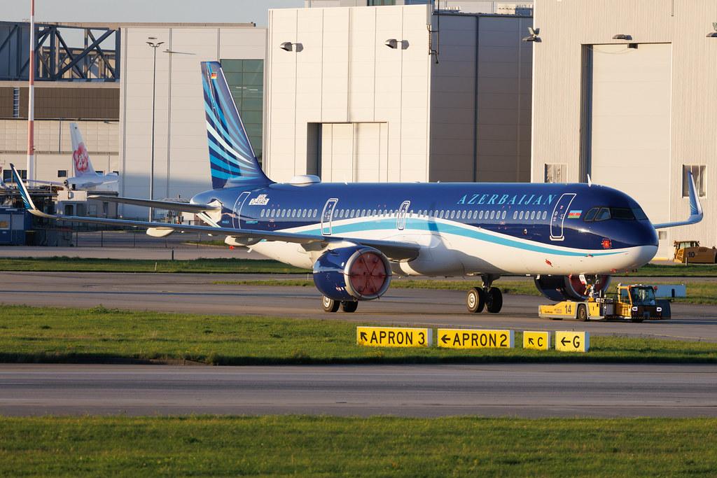 Hamburg Finkenwerder: AZAL Azerbaijan Airlines | Airbus A321-251NX A21N | D-AYAR | VP-BTN | MSN 13267