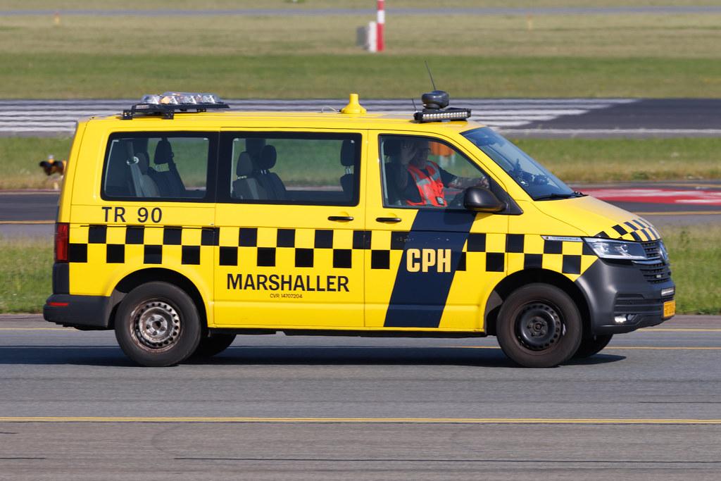 Copenhagen Airport: CPH Marshaller TR 90