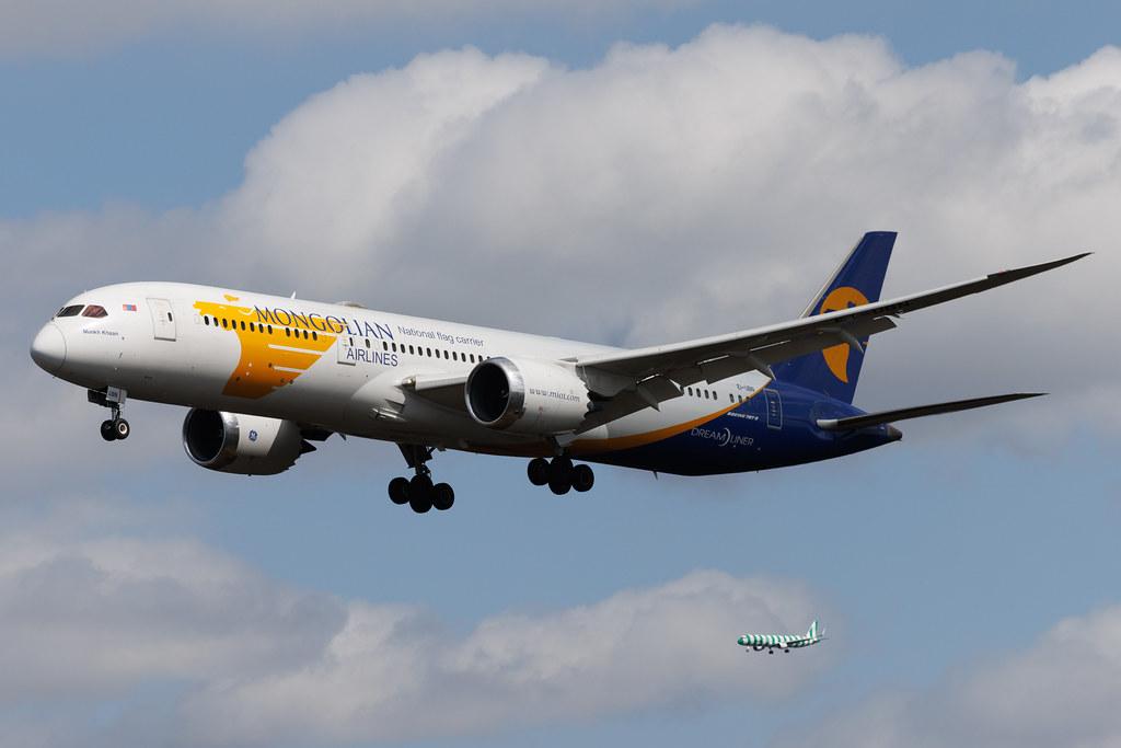 Frankfurt Airport: MIAT Mongolian Airlines (OM / MGL) | Boeing 787-9 Dreamliner B789 | EI-UBN | MSN 60322