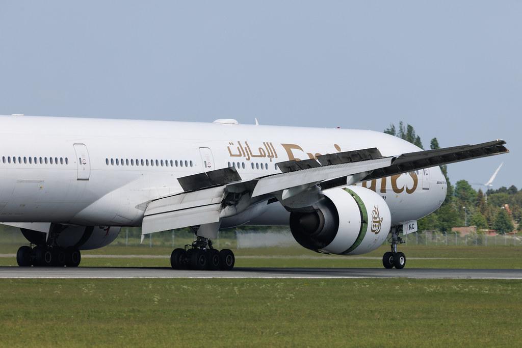 Copenhagen Airport: Emirates (EK / UAE) | Boeing 777-31H(ER) B77W | A6-ENC | MSN 41083