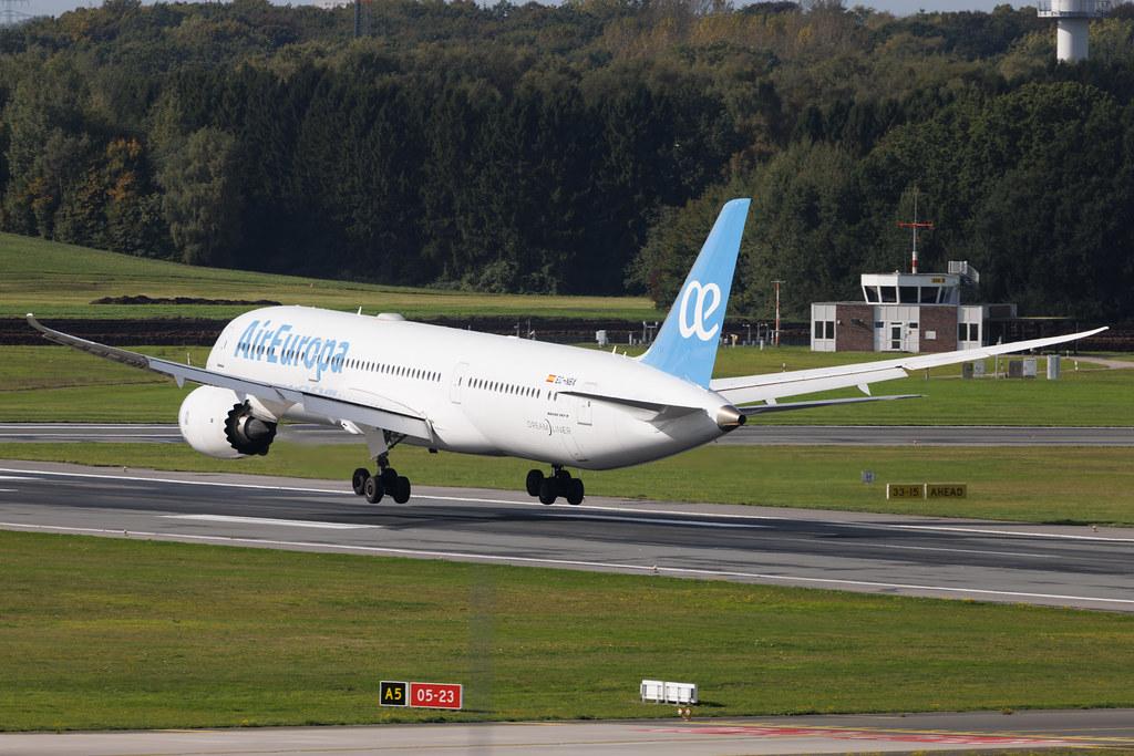 Hamburg Airport: Air Europa (UX / AEA) | Boeing 787-9 Dreamliner B789 | EC-NBX | MSN 65247