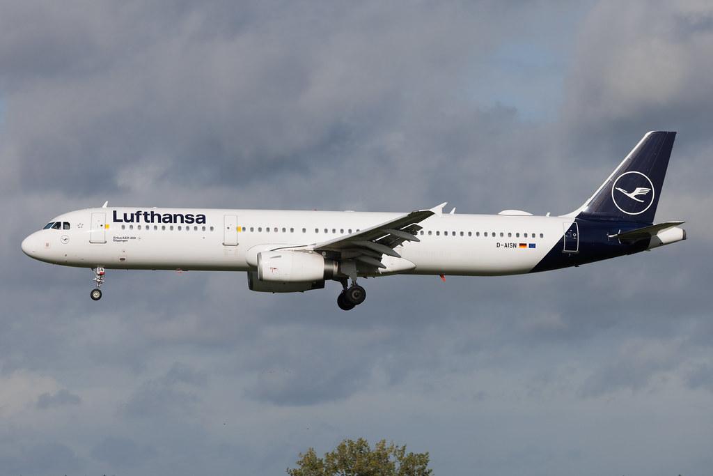 Hamburg Airport: Lufthansa (LH / DLH) | Airbus A321-231 A321 | D-AISN | MSN 3592
