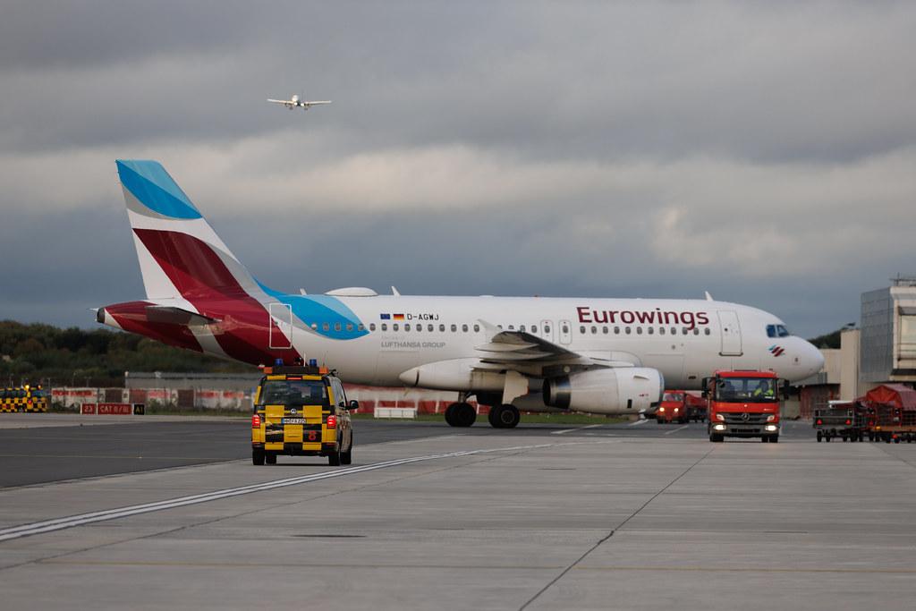 Hamburg Airport: Verkehrsaufsicht 8