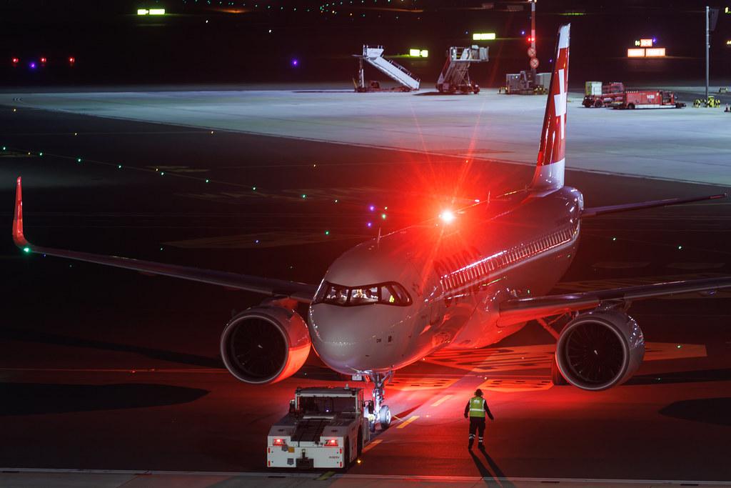 Hamburg Airport: Swiss (LX / SWR) | Airbus A320-271N A20N | HB-JDM | MSN 13511
