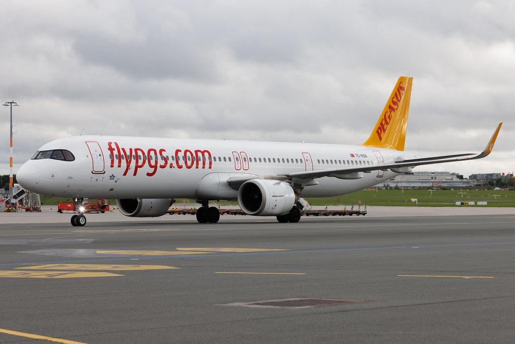 Hamburg Airport: Pegasus (PC / PGT) | Airbus A321-251NX A21N | TC-RDB | MSN 11100